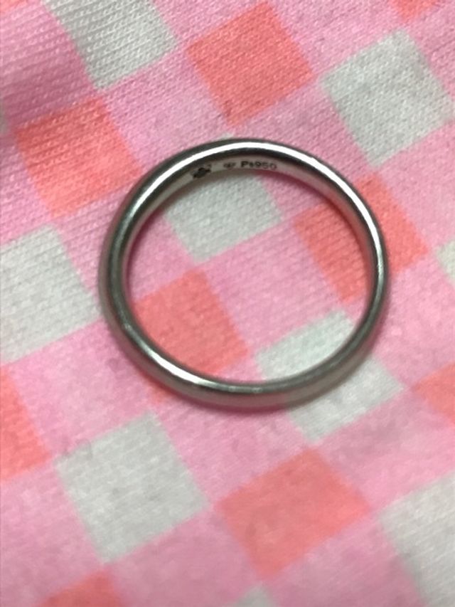 シンプルですが、細い部分と太い部分があり気に入っています。