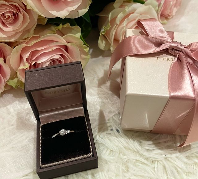 プロポーズでもらった薔薇と一緒に