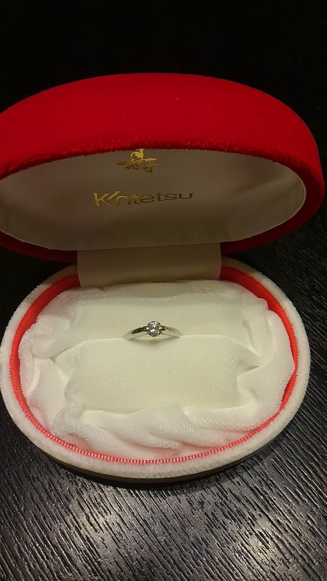 リングケースは紅白です