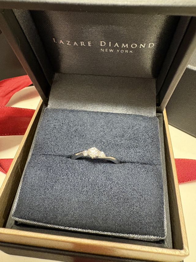 婚約指輪の写真です。