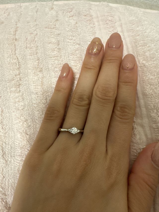 つい眺めてしまう左手