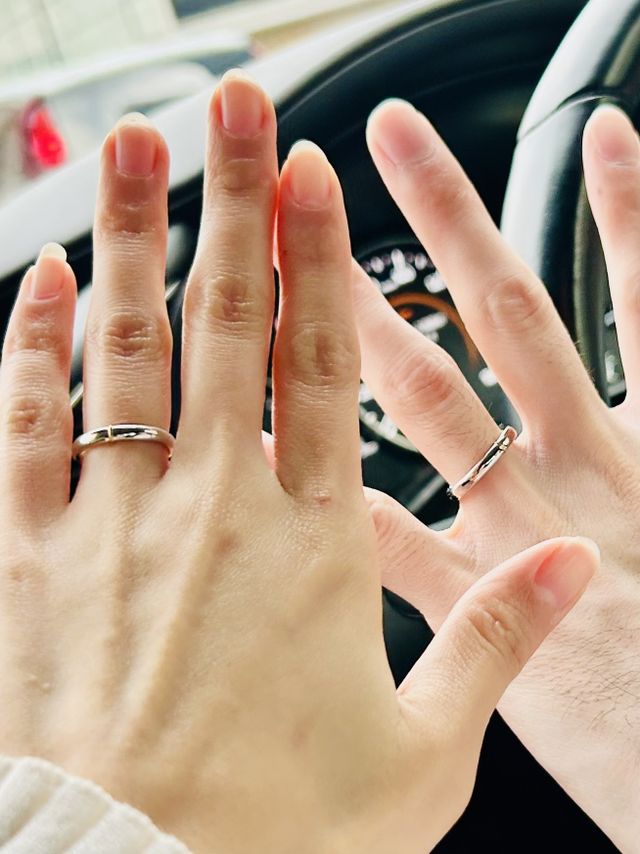 引き渡しの帰りに車内で撮影しました。