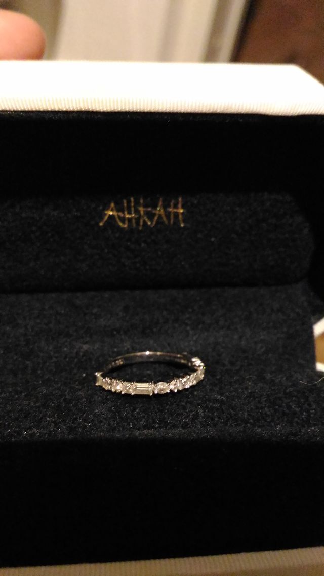 中が黒いケースに入っていました