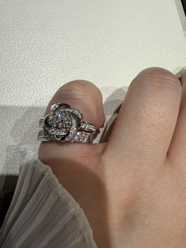 婚約指輪との合わせ