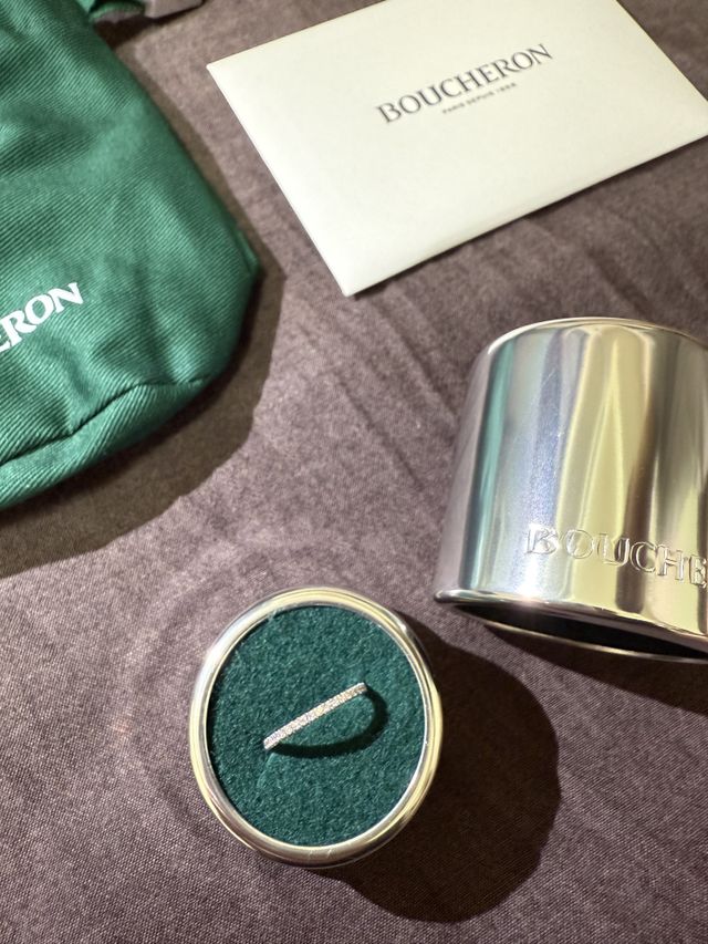 重ね付けのしやすいエタニティリングです。