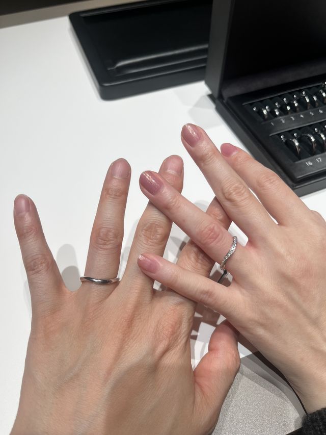 新婦・新郎共にブライトンを着けています。