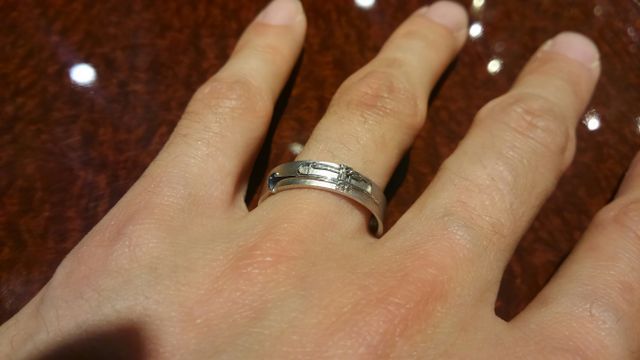 トランペットのデザインの指輪