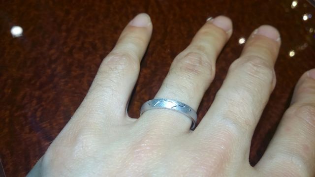 星座のデザインの指輪