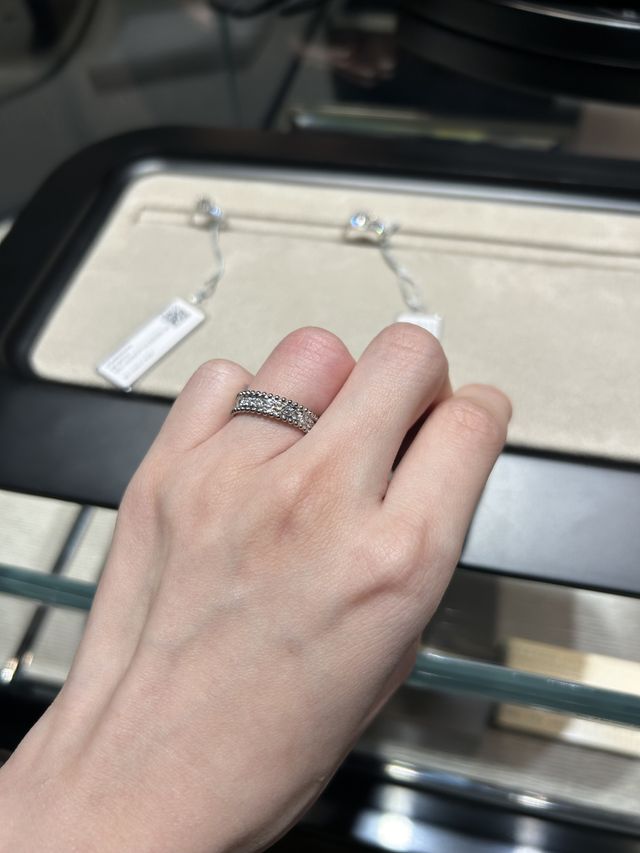 エステル エタニティリング