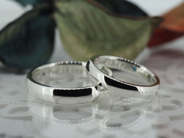 シルバーだけど、シルバーに見えない感じ