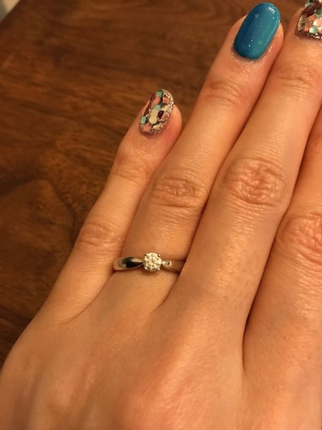 ティファニーの婚約指輪です