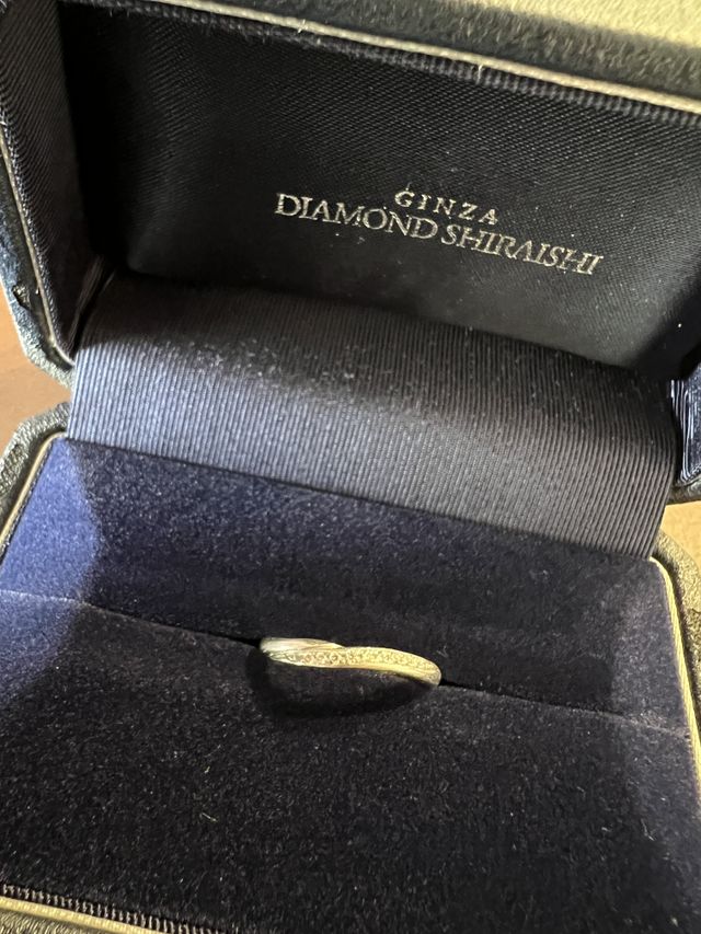 飽きのこないシンプルなデザインの指輪です。