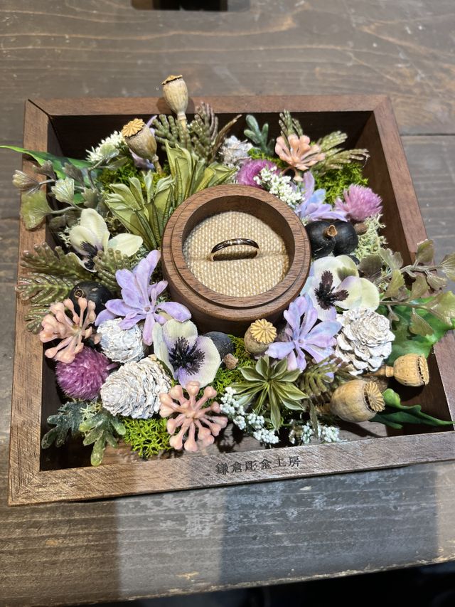 ピンクゴールドの素敵なリングです