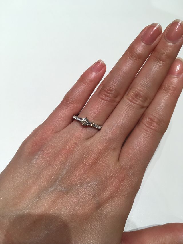 きらめきが強く光を放っていてとても綺麗です。