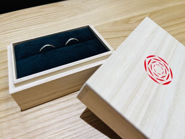 婚約指輪も結婚指輪もご依頼しました。
