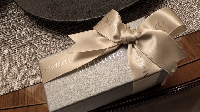 結婚指輪　ペアピロー