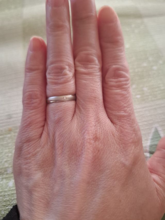 マットプラチナのクロスが良かったです。