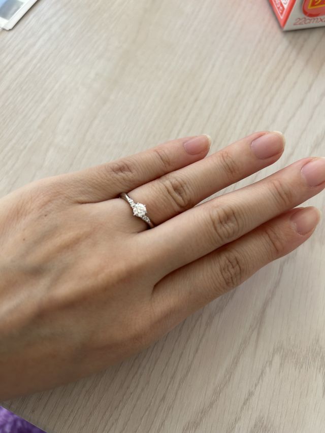 ダイヤの存在感を意識しました