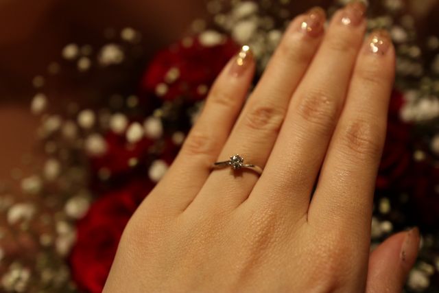 プロポーズのバラと共に、、