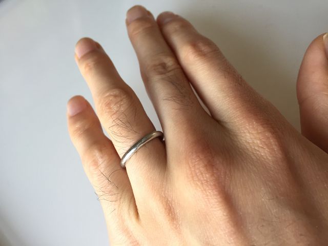 シンプルな形の指輪に憧れていました。