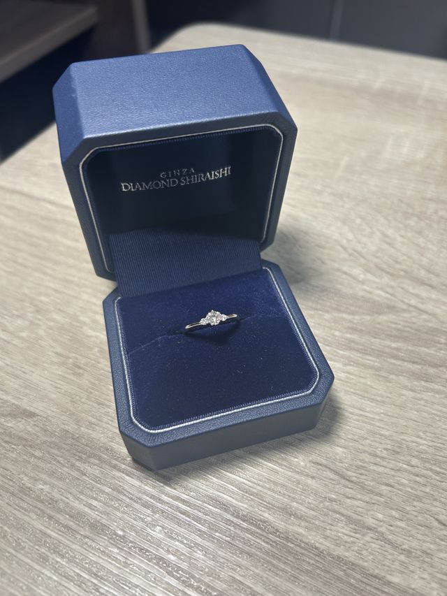 ボックスに入った状態の指輪