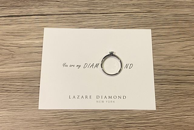 特別な日につけたい素敵な指輪です。