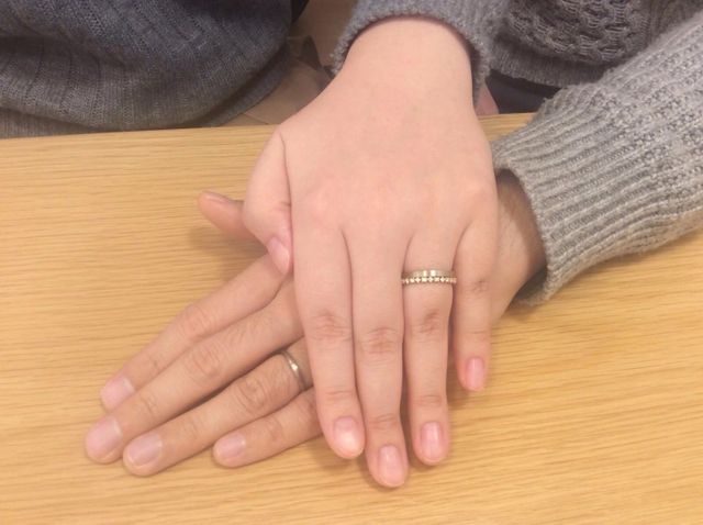 婚約指輪と重ね付け