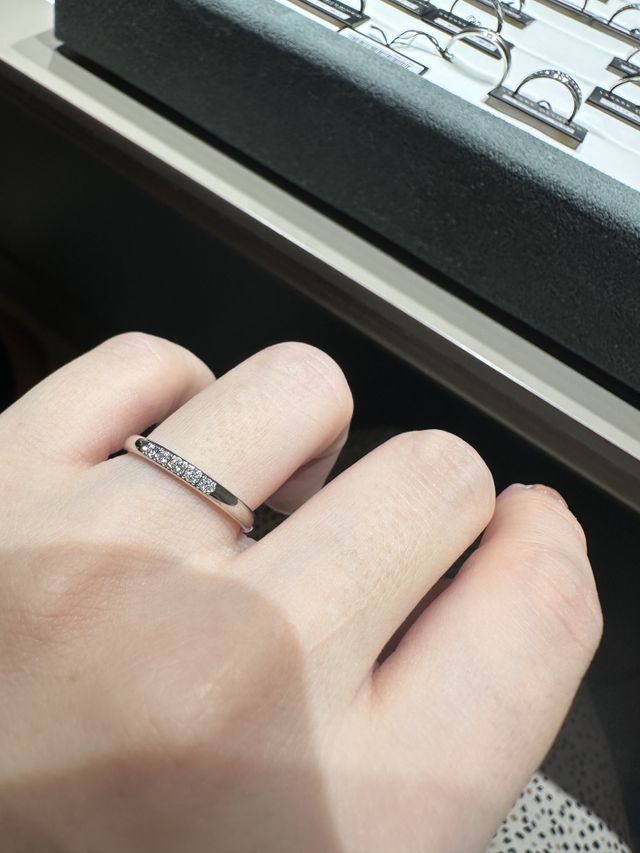 ダイヤモンドの輝きに一目惚れしました