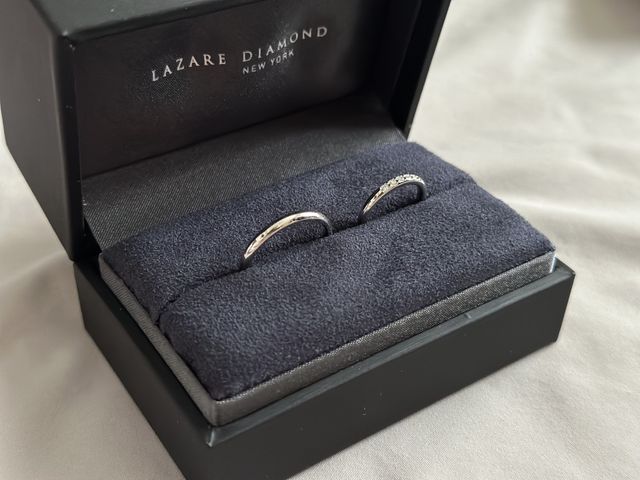 高級感のあるジュエリーボックスに入れてもらいました。