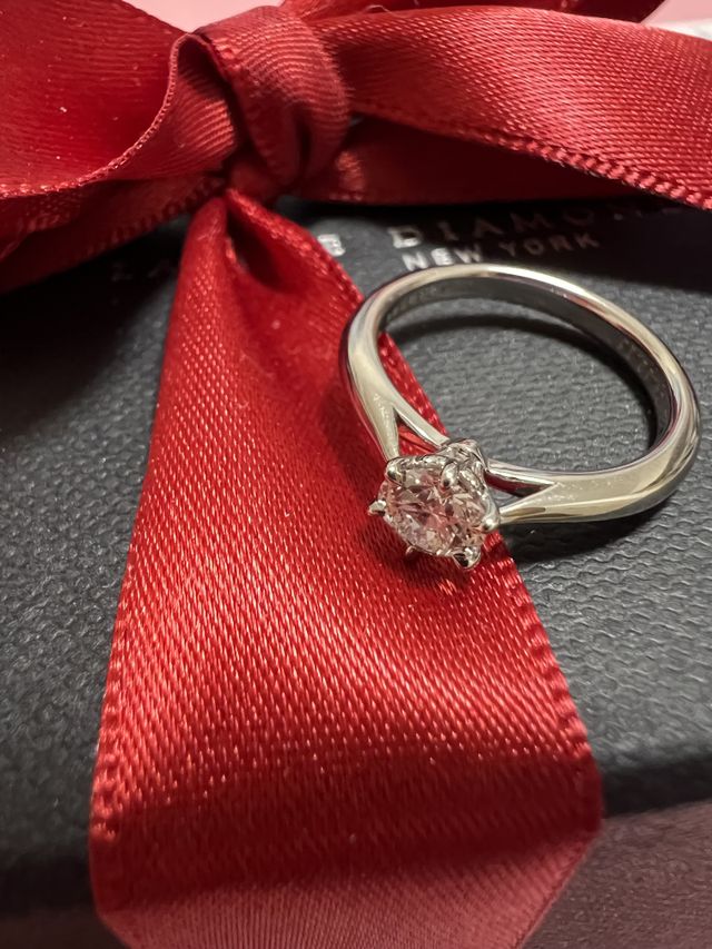 光り輝くダイヤモンド