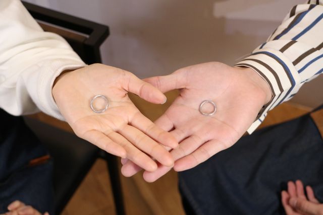 指輪を削った後の写真です。
この後、職人さんが加工します。