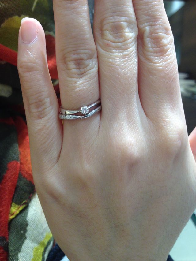 婚約指輪との相性が購入の決め手！
