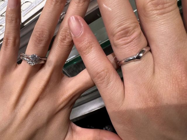 指がきれいに見えるデザインでした。