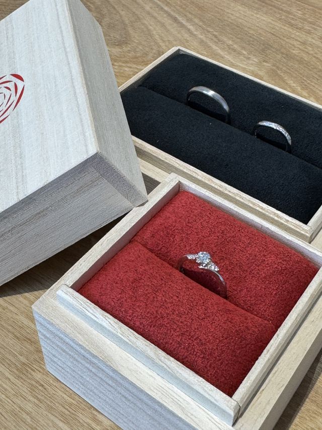 結婚指輪と婚約指輪