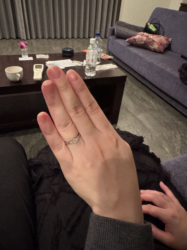 プロポーズ後の着用画像です