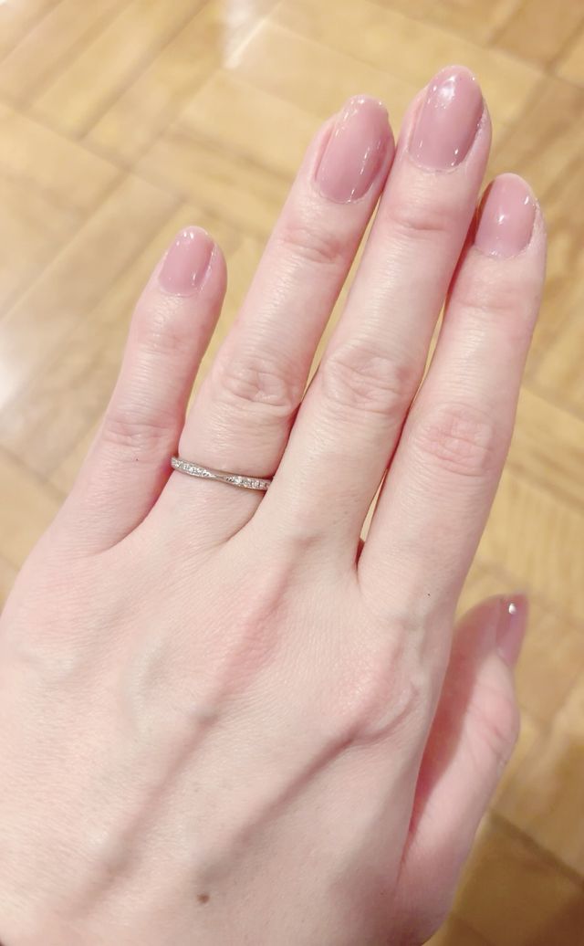 遠距離恋愛中もお守りになる指輪をプレゼントしてくれました