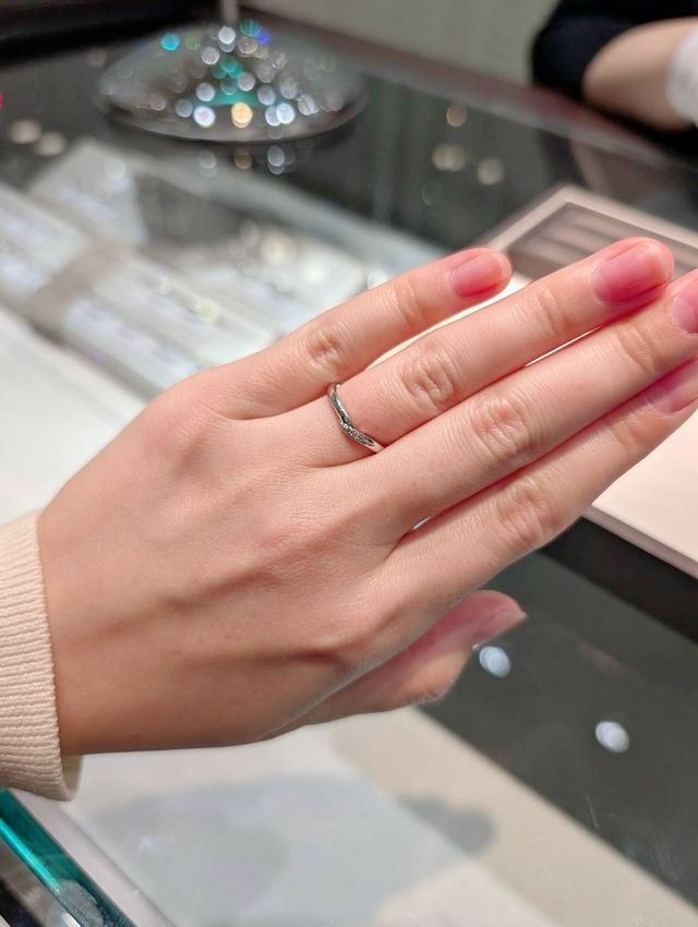 試着した結婚指輪です