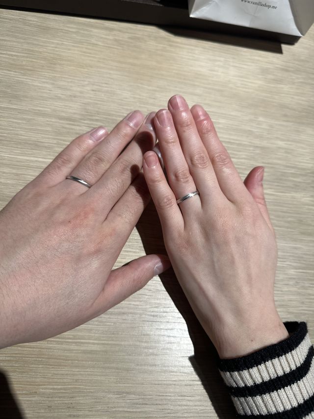 マットな加工にクリアなラインが入っているところがオシャレ