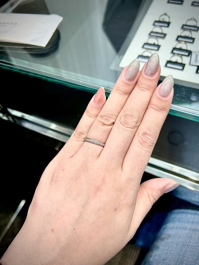 キラキラ眩い結婚指輪！