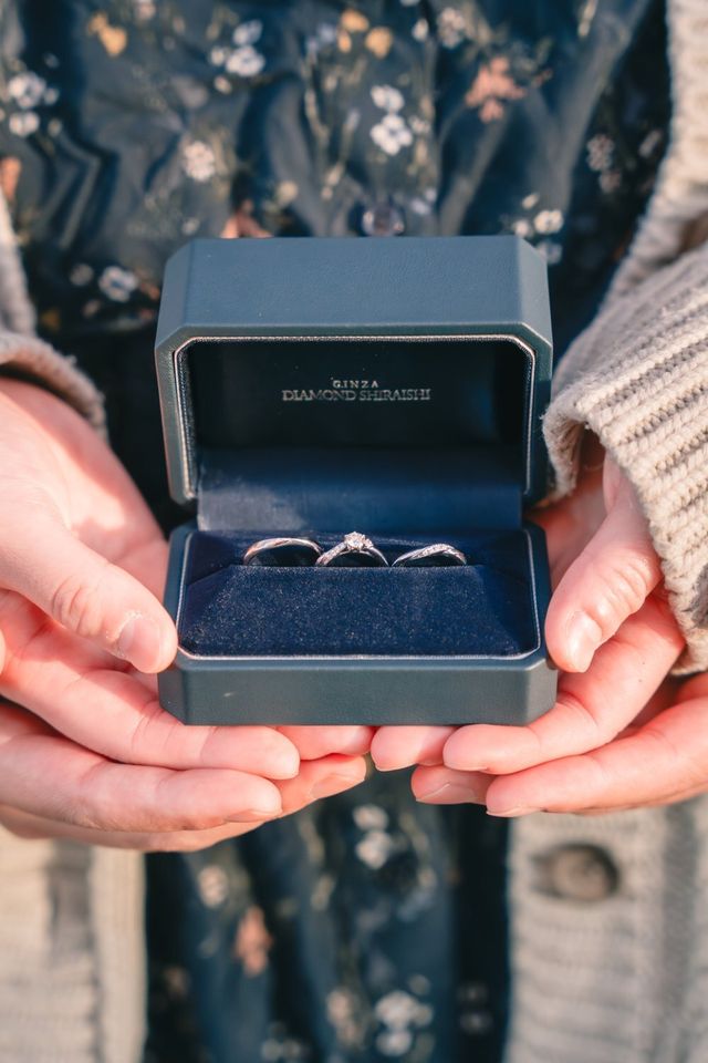 婚約指輪も入れて撮影してもらいました！