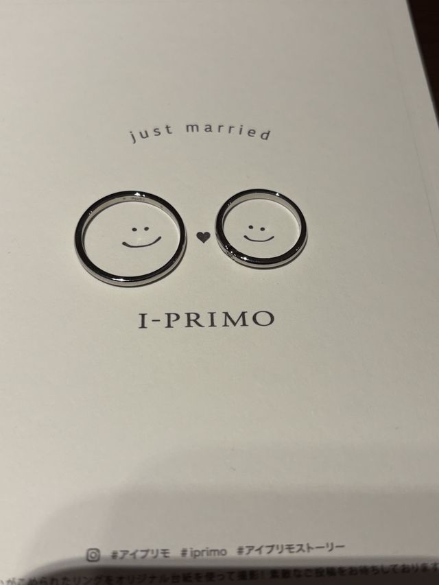 お店でいただいたニコちゃんの紙を使って可愛く撮ってみました。