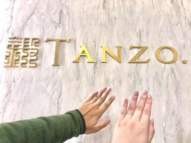店内撮影可とのことでTANZO.さんのロゴの前で撮影