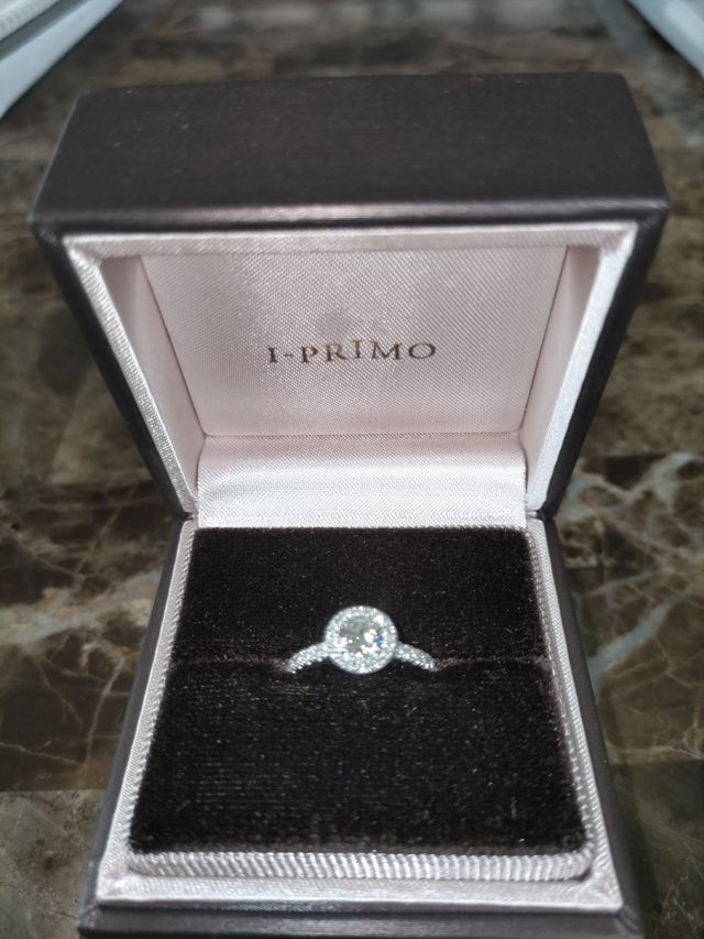 箱入りの指輪写真ふ