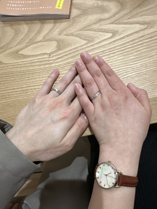 ピンクゴールドラインとキラキラのダイヤモンドがお気に入りです