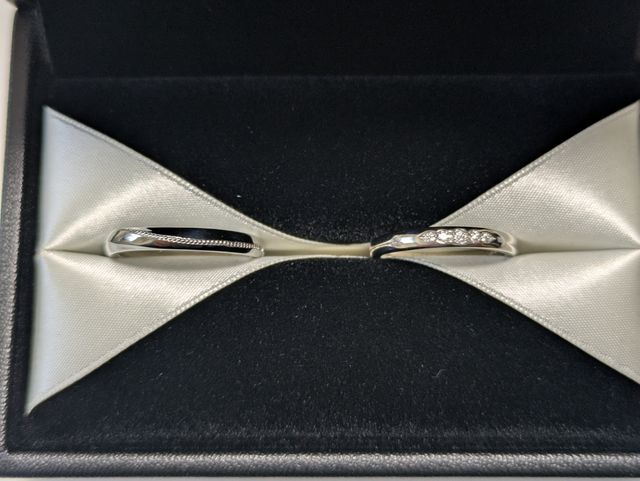 左:コロネット
右:ル ブラゾン