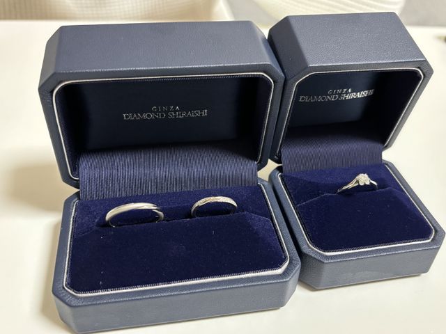 結婚指輪と婚約指輪です。