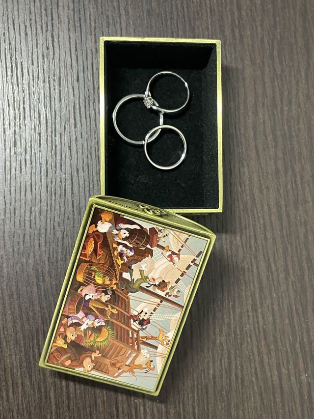 婚約指輪との写真