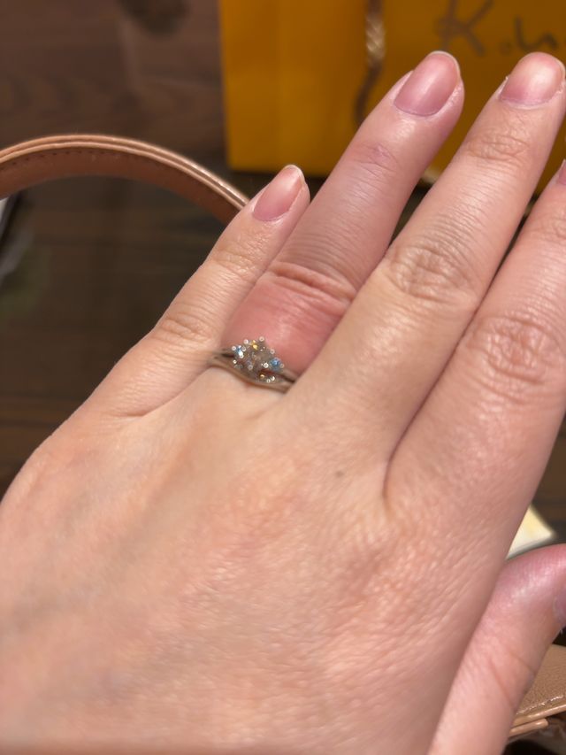 ブループーロのセットリングです。
とても可愛いです。