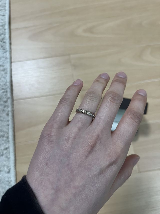 ホワイトゴールドなので、肌馴染みが良い
