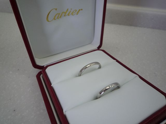 結婚指輪&hellip;奥:男性 手前:女性